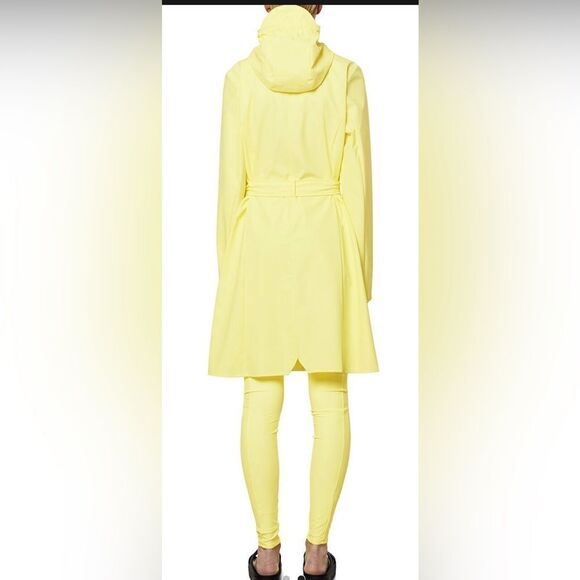 NWT RAINS Women’s Yellow Curve Jacket Raincoat Full Zip & Snap Hood - Size M - Picture 2 of 5